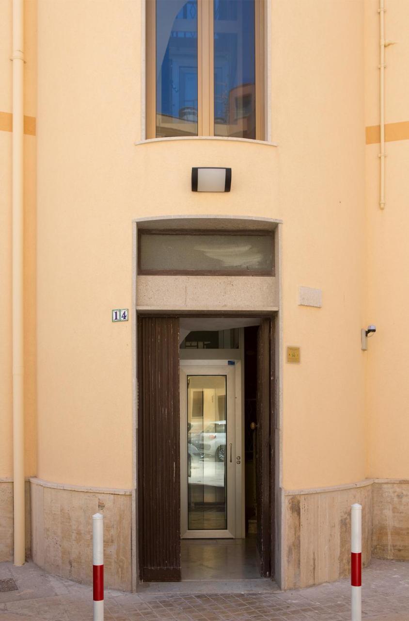 B&B Piazza Vittorio Trapani Exteriör bild